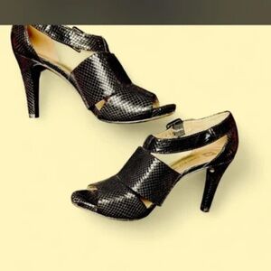 Anne Klein Black Textured Heels